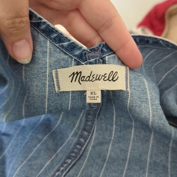 Madewell Womens Pinyon Short Overalls Pinstripe Denim Blue Shortalls XL Farmer - Picture 4 of 5